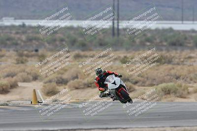 media/Sep-21-2025-Race Pace (Sun) [[98bf33ef95]]/Non Verified/6-Turn 16 Exit (12pm)/